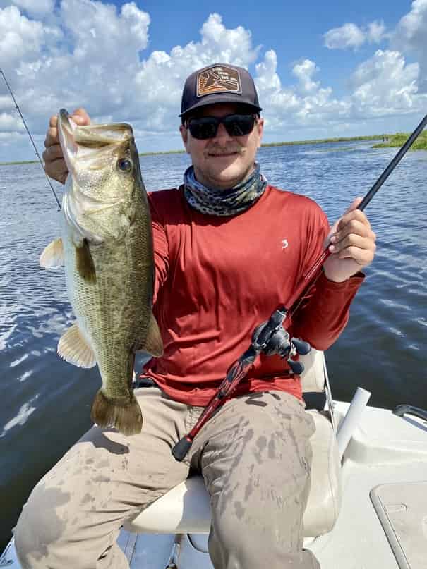 6 Of The Best Bass Fishing Gloves For Everyday Fishing